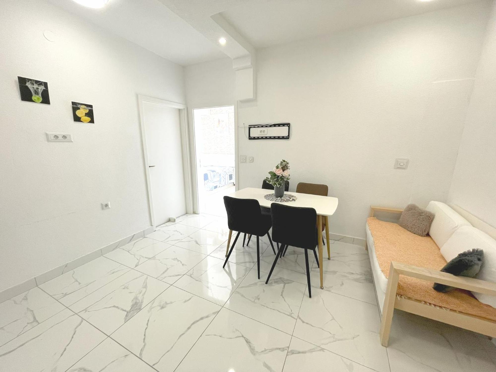 Roma Apartment *